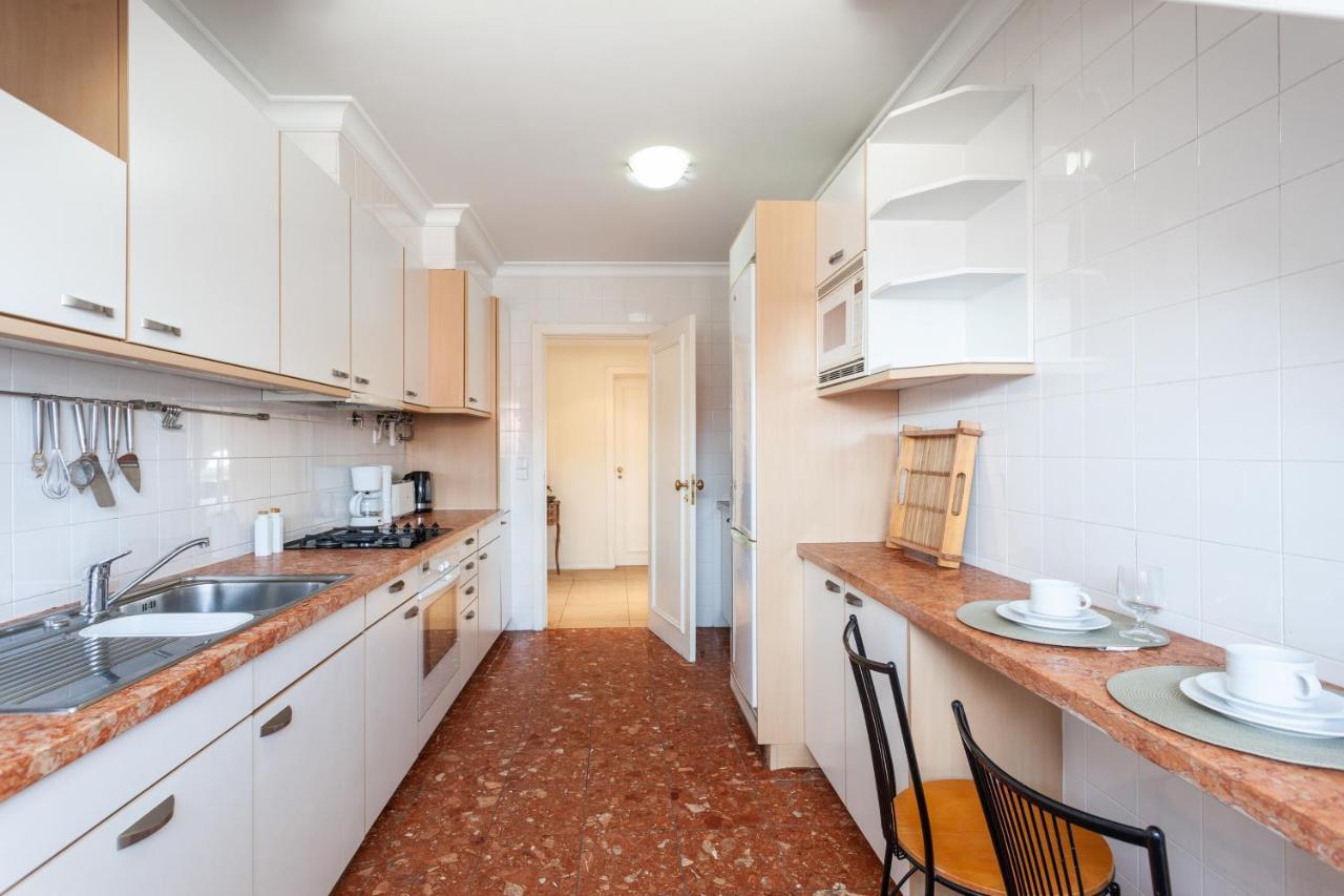 Flh Chic Chiado Exotic Spacious Residence 리스본 외부 사진